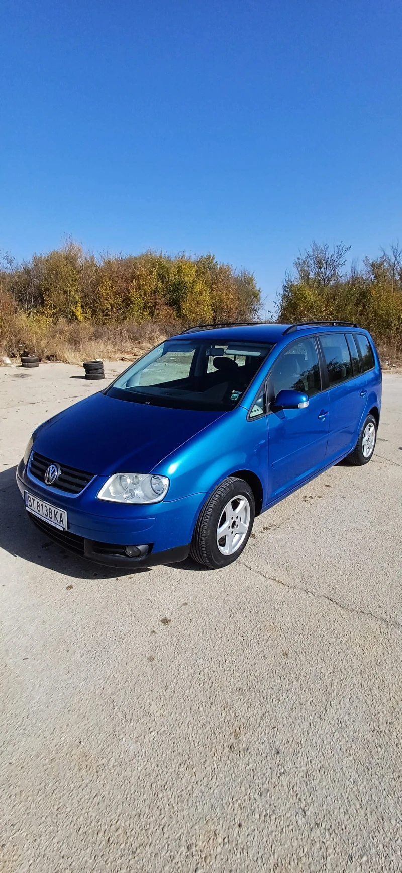 VW Touran, снимка 2 - Автомобили и джипове - 47302679