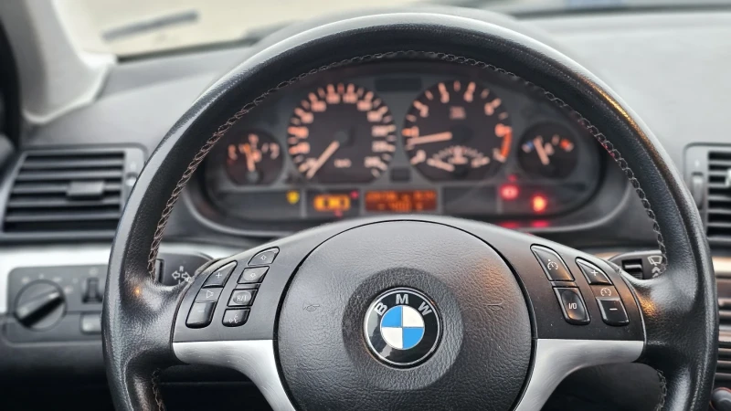 BMW 320 E46, снимка 7 - Автомобили и джипове - 48245136