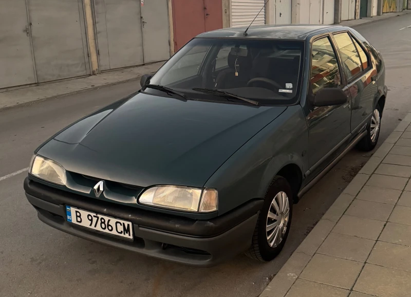 Renault 19, снимка 2 - Автомобили и джипове - 48620195