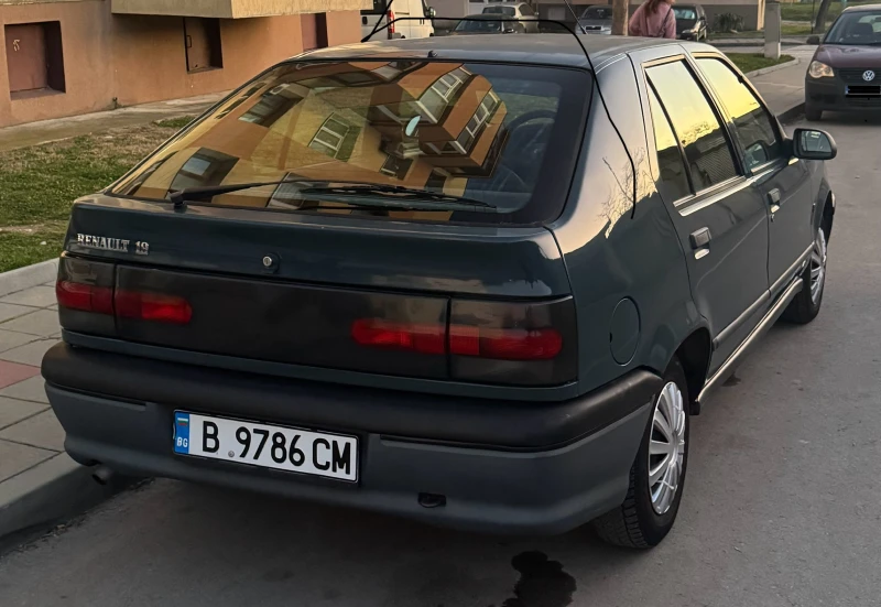 Renault 19, снимка 5 - Автомобили и джипове - 48620195