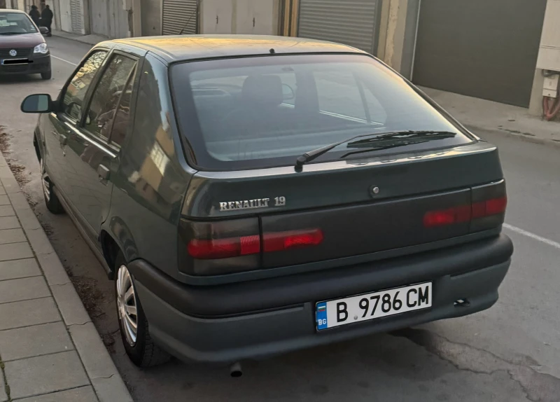 Renault 19, снимка 4 - Автомобили и джипове - 49517606