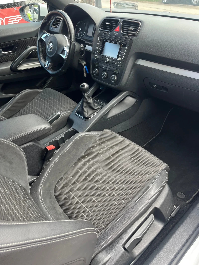 VW Scirocco 2.0Tsi - SWISS , снимка 7 - Автомобили и джипове - 49886536