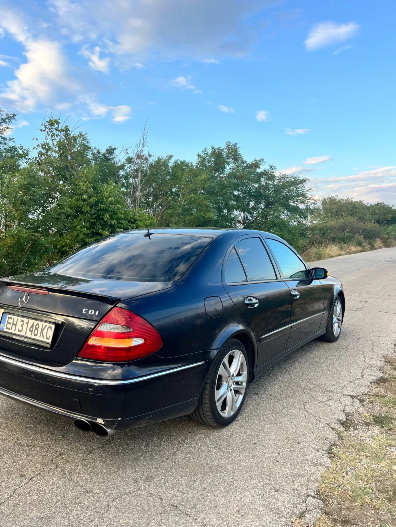 Mercedes-Benz E 320, снимка 4 - Автомобили и джипове - 52509987