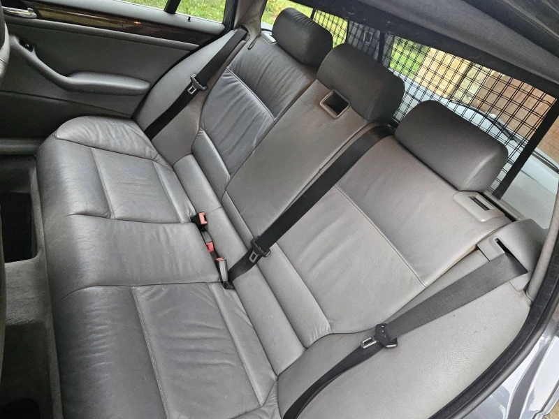 BMW 330, снимка 7 - Автомобили и джипове - 52628682