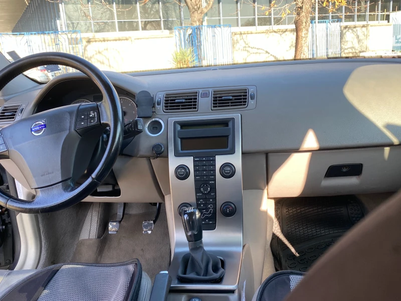 Volvo V50 2.0 D, снимка 8 - Автомобили и джипове - 52806554