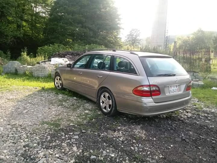 Mercedes-Benz E 220 Над 10 бр всички мотори, снимка 5 - Автомобили и джипове - 23416241