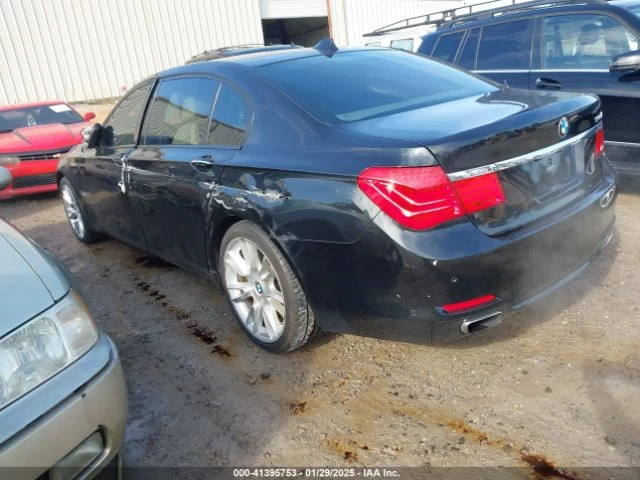 BMW 750 I * ЦЕНА ДО БЪЛГАРИЯ* (CARFAX), снимка 3 - Автомобили и джипове - 49450048