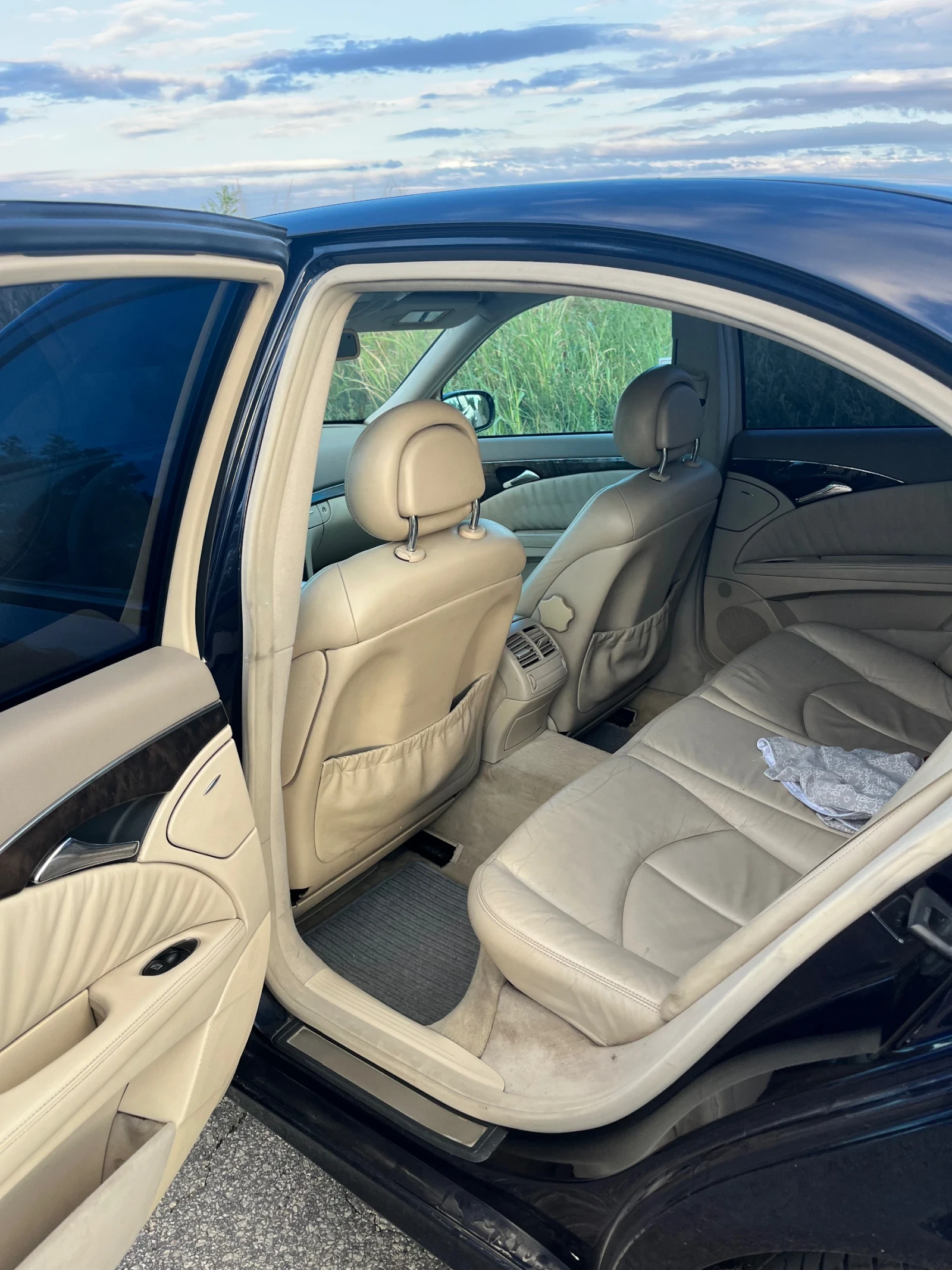 Mercedes-Benz E 320  - изображение 9