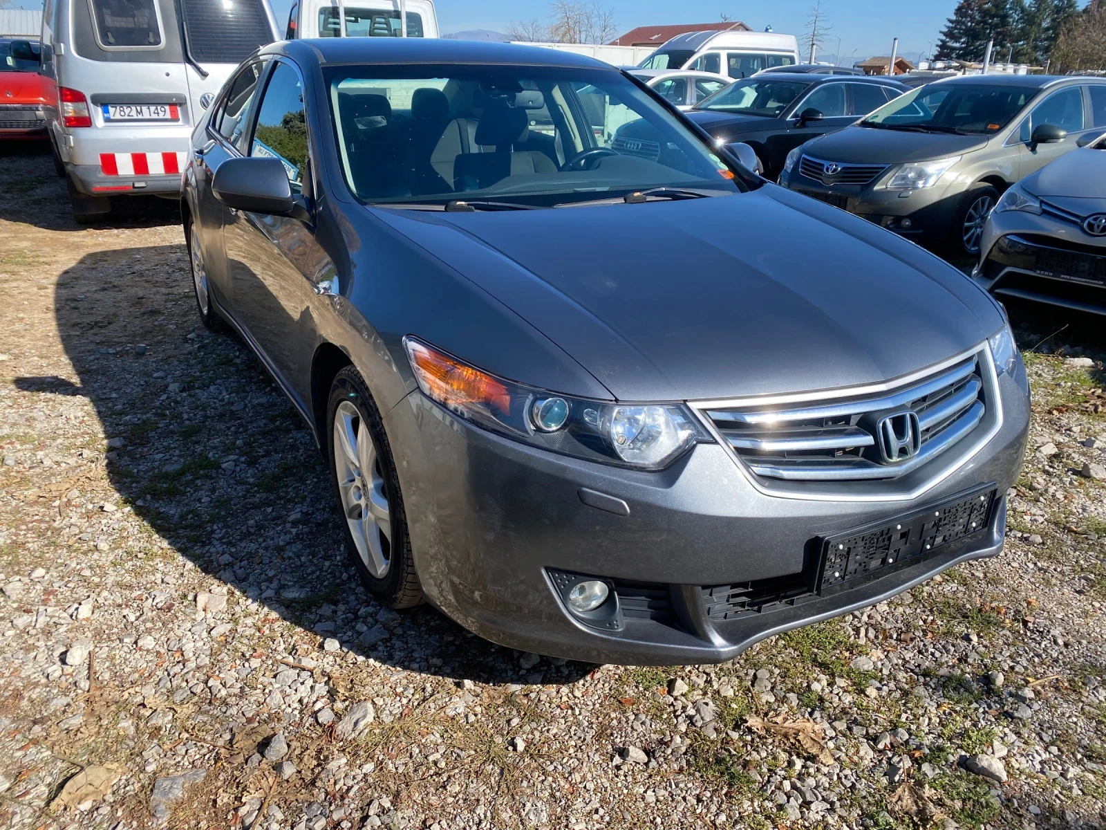 Honda Accord 2.2 I-DTEC - изображение 2