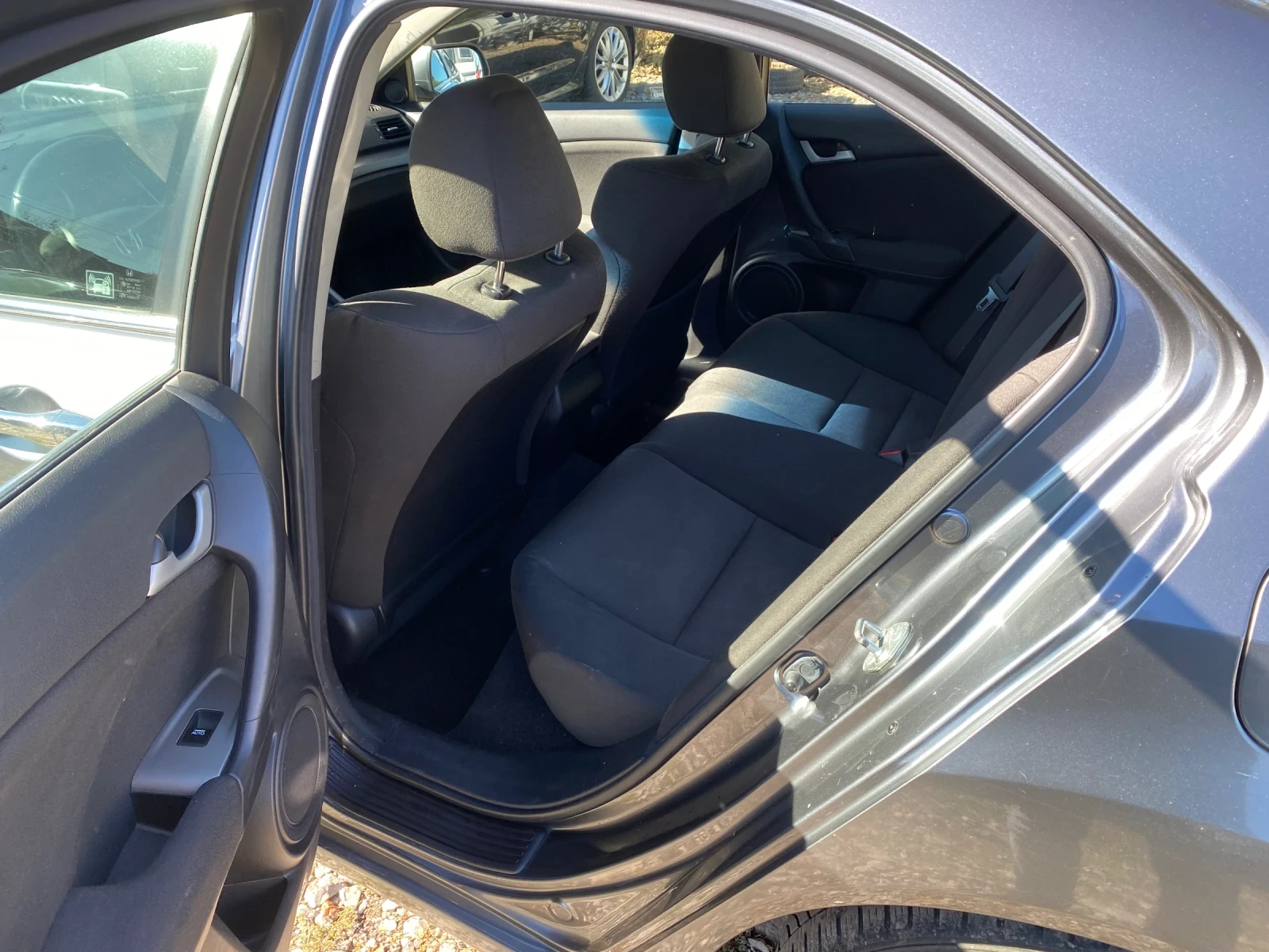 Honda Accord 2.2 I-DTEC - изображение 8