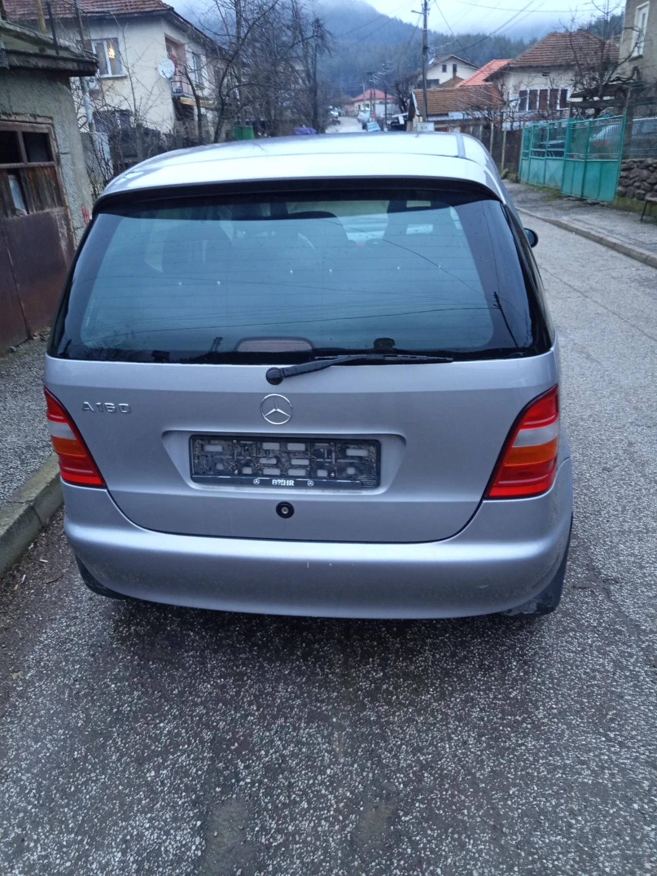 Mercedes-Benz A 160 1.5 - изображение 2