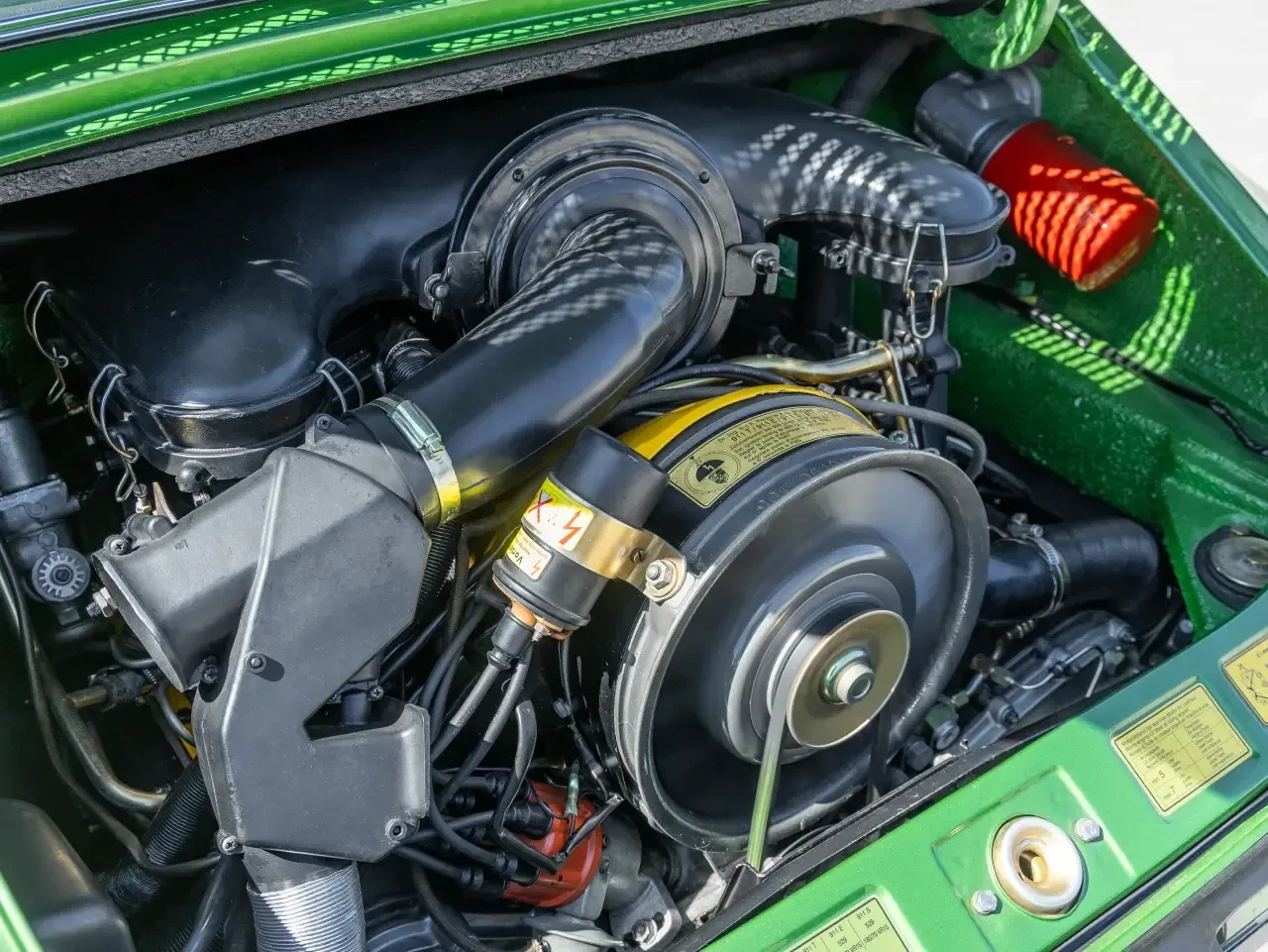 Porsche 911 T 2.4 Coupe (F-Model) С РЕГИСТРАЦИЯ & АВТО КРЕДИТ - изображение 5