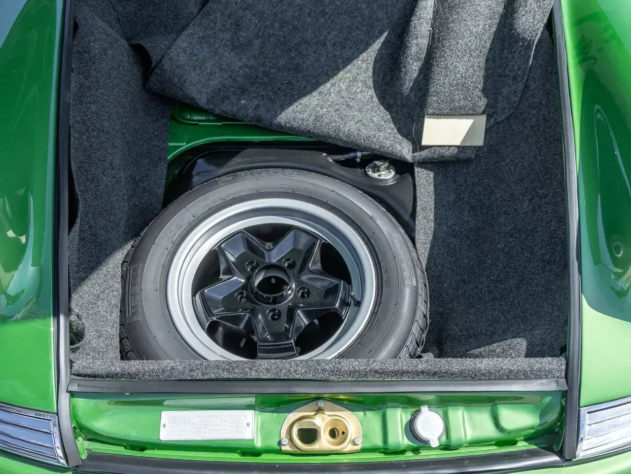 Porsche 911 T 2.4 Coupe (F-Model) С РЕГИСТРАЦИЯ & АВТО КРЕДИТ - изображение 8