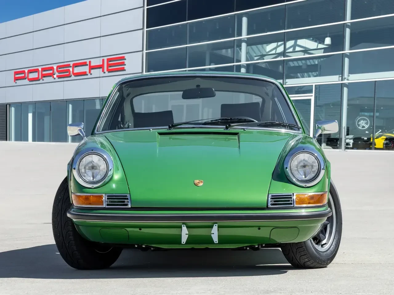 Porsche 911 T 2.4 Coupe (F-Model) С РЕГИСТРАЦИЯ & АВТО КРЕДИТ - изображение 2