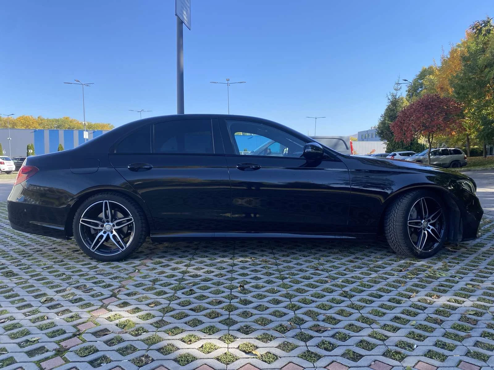 Mercedes-Benz E 350, снимка 2 - Автомобили и джипове - 54077240