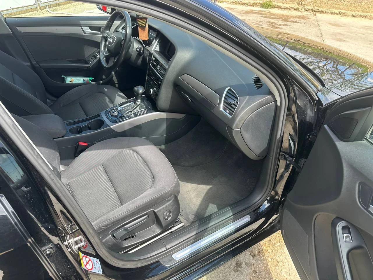 Audi A4 2.0 Facelift, снимка 8 - Автомобили и джипове - 54274474