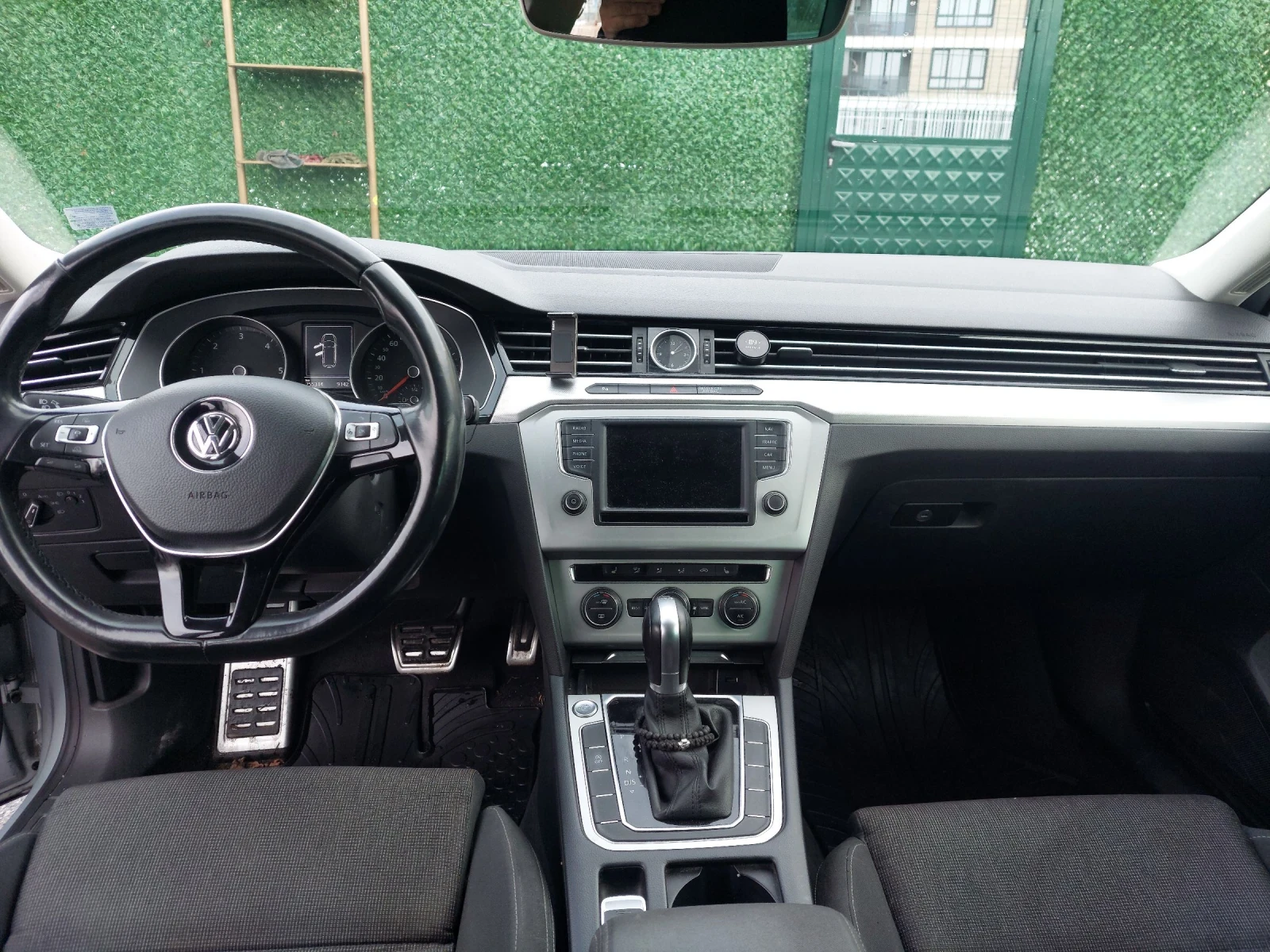 VW Passat B8, Comfortline, 2.0TDI 150hp, DSG, снимка 10 - Автомобили и джипове - 54457655