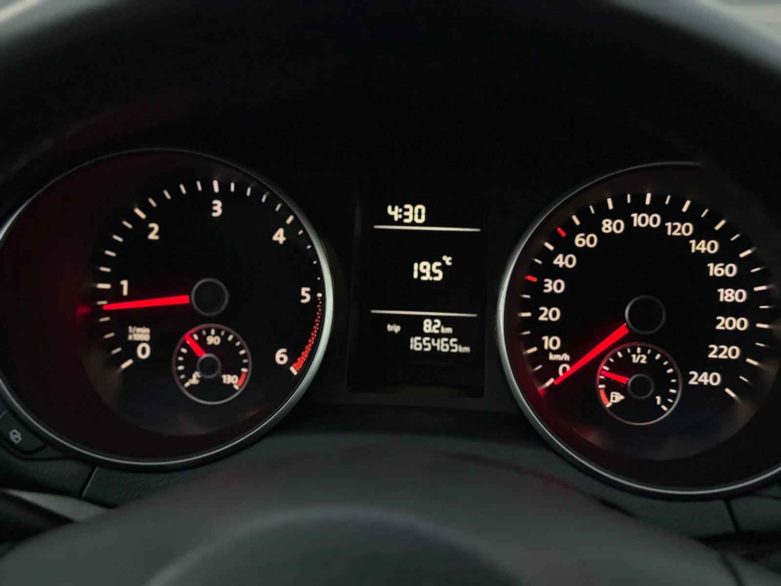 VW Golf TDI* HIGHLINE* NAVI* CLIMA* , снимка 15 - Автомобили и джипове - 54708308