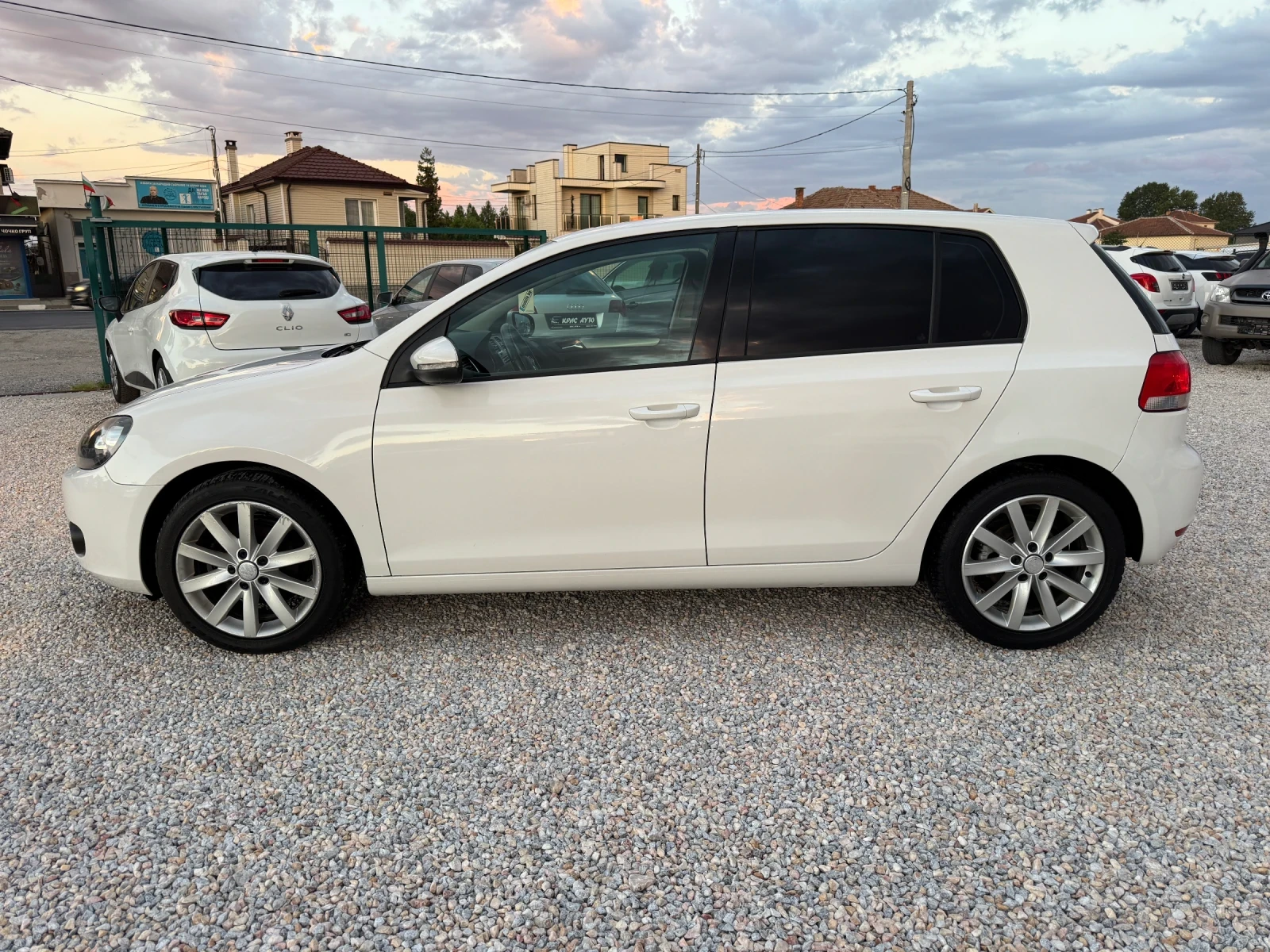 VW Golf TDI* HIGHLINE* NAVI* CLIMA* , снимка 2 - Автомобили и джипове - 54708308