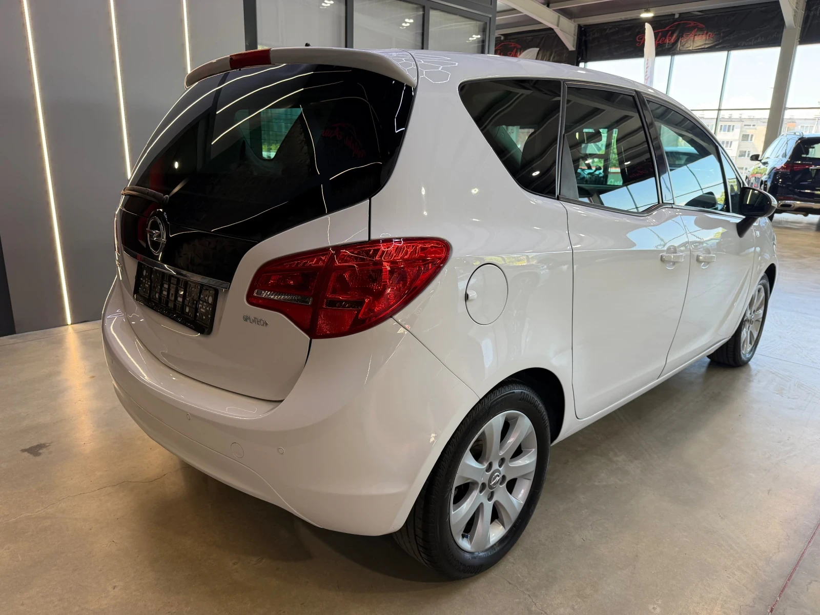Opel Meriva 1.4 Бензин/Газ * Напълно Обслужен * , снимка 3 - Автомобили и джипове - 54741963