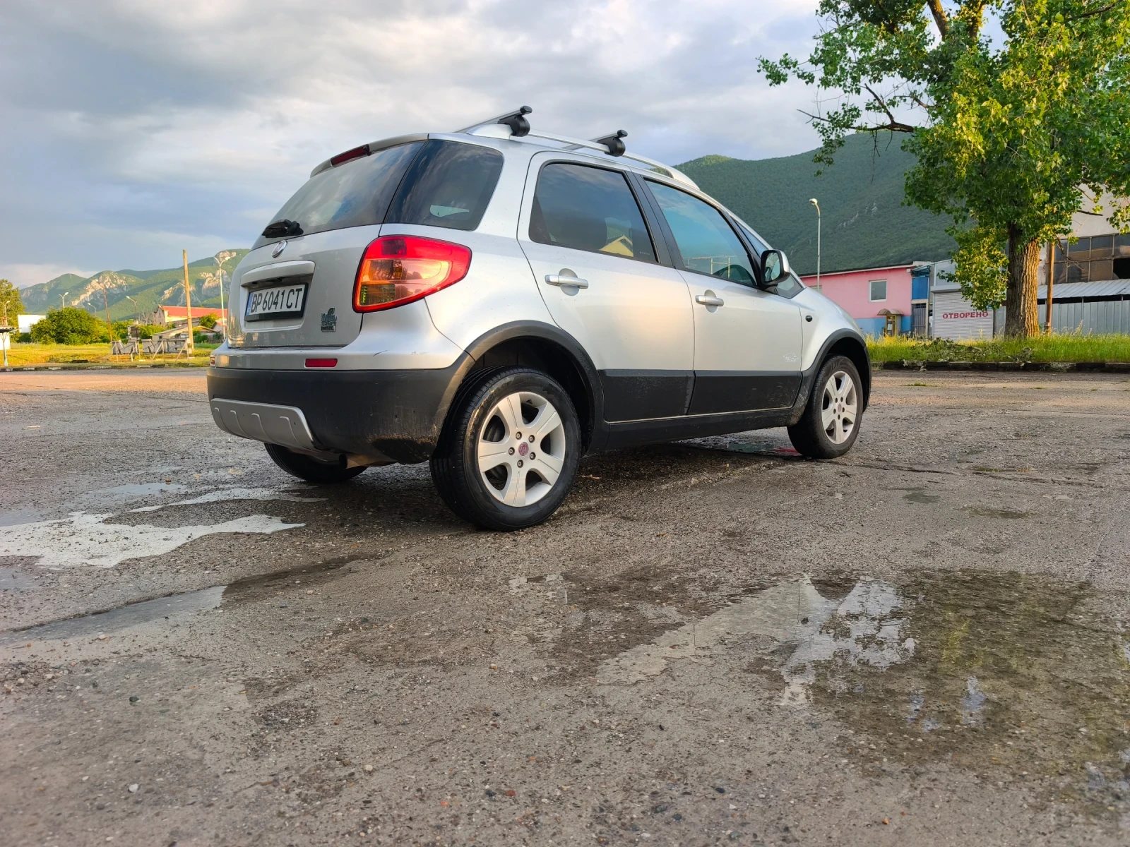 Fiat Sedici 1.9JTD 120KC, снимка 4 - Автомобили и джипове - 54803956