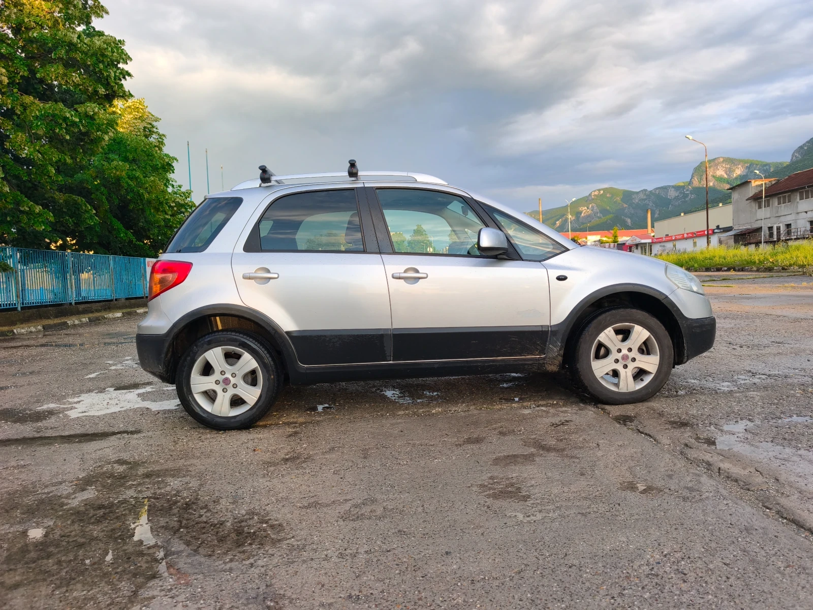 Fiat Sedici 1.9JTD 120KC, снимка 10 - Автомобили и джипове - 54803956