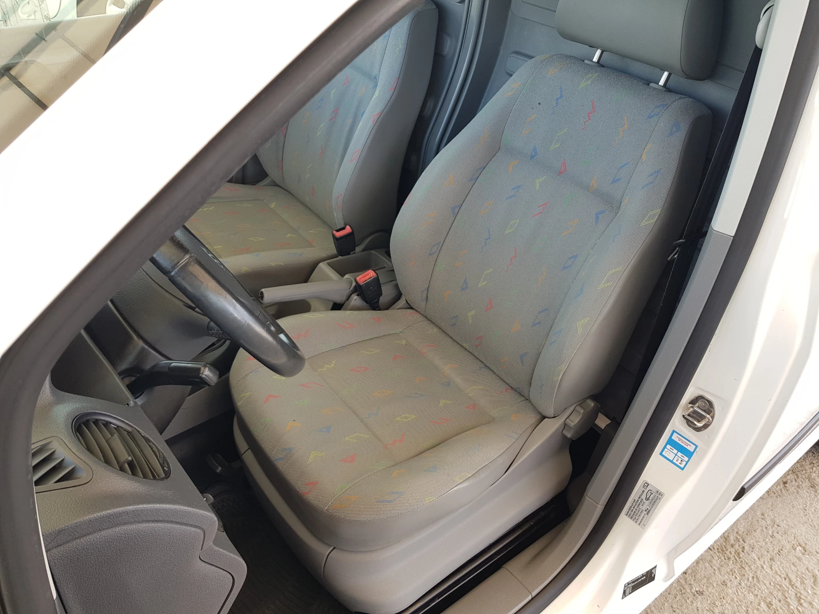 VW Caddy 2.0i ECOFUEL, снимка 10 - Автомобили и джипове - 55261959