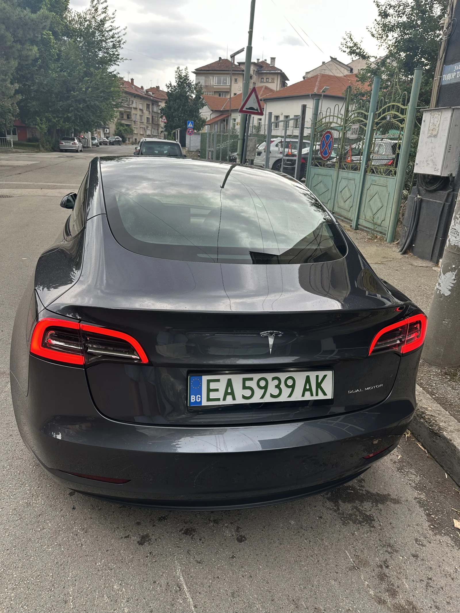 Tesla Model 3 Dual motor, снимка 2 - Автомобили и джипове - 55268924