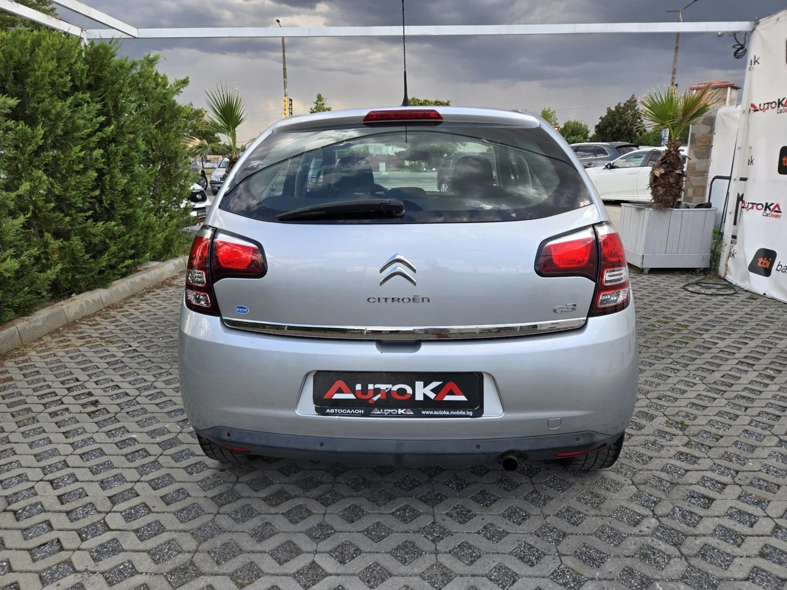 Citroen C3 1.2i-82кс= 141.000км= КЛИМАТРОНИК= АВТИПИЛОТ, снимка 4 - Автомобили и джипове - 55436061