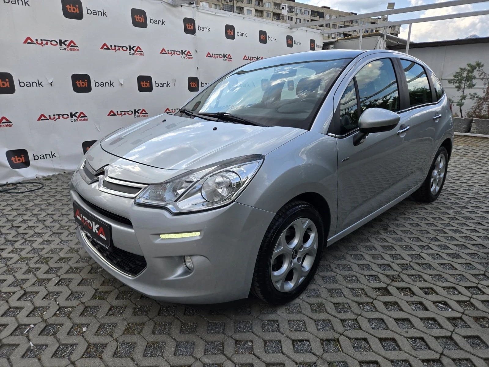 Citroen C3 1.2i-82кс= 141.000км= КЛИМАТРОНИК= АВТИПИЛОТ, снимка 6 - Автомобили и джипове - 55436061