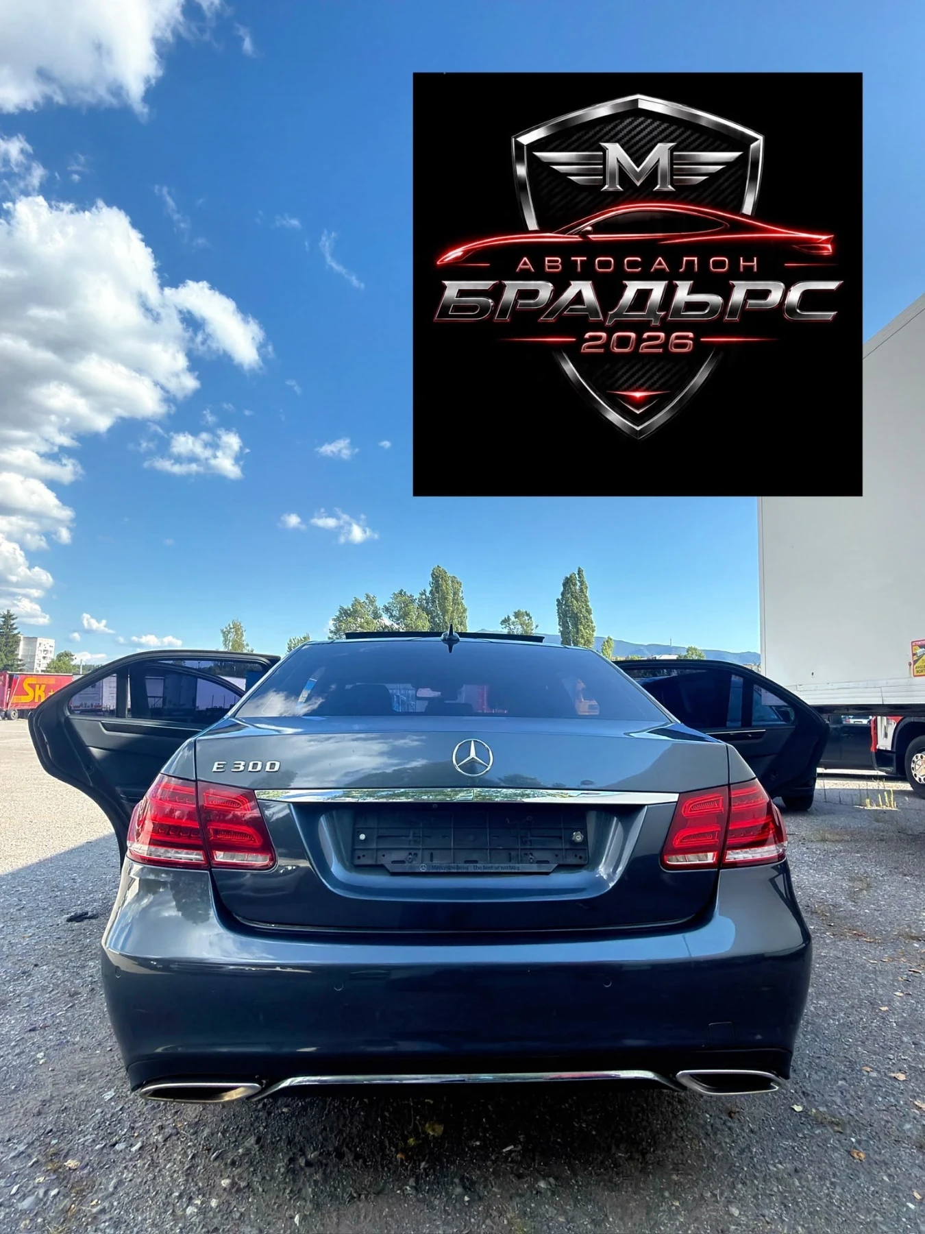 Mercedes-Benz E 300 4 MATIC, снимка 2 - Автомобили и джипове - 55501897