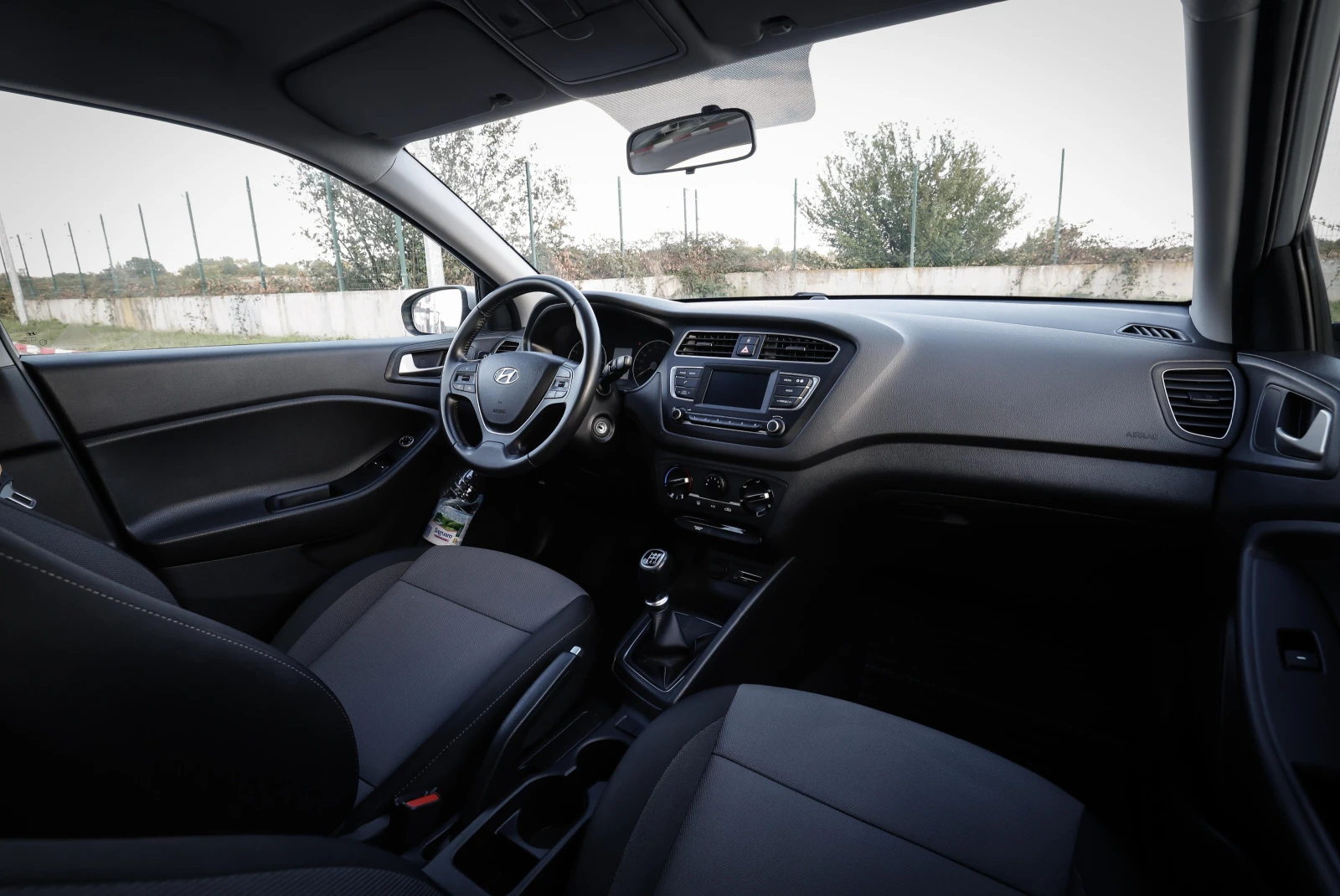 Hyundai I20, снимка 12 - Автомобили и джипове - 56262637