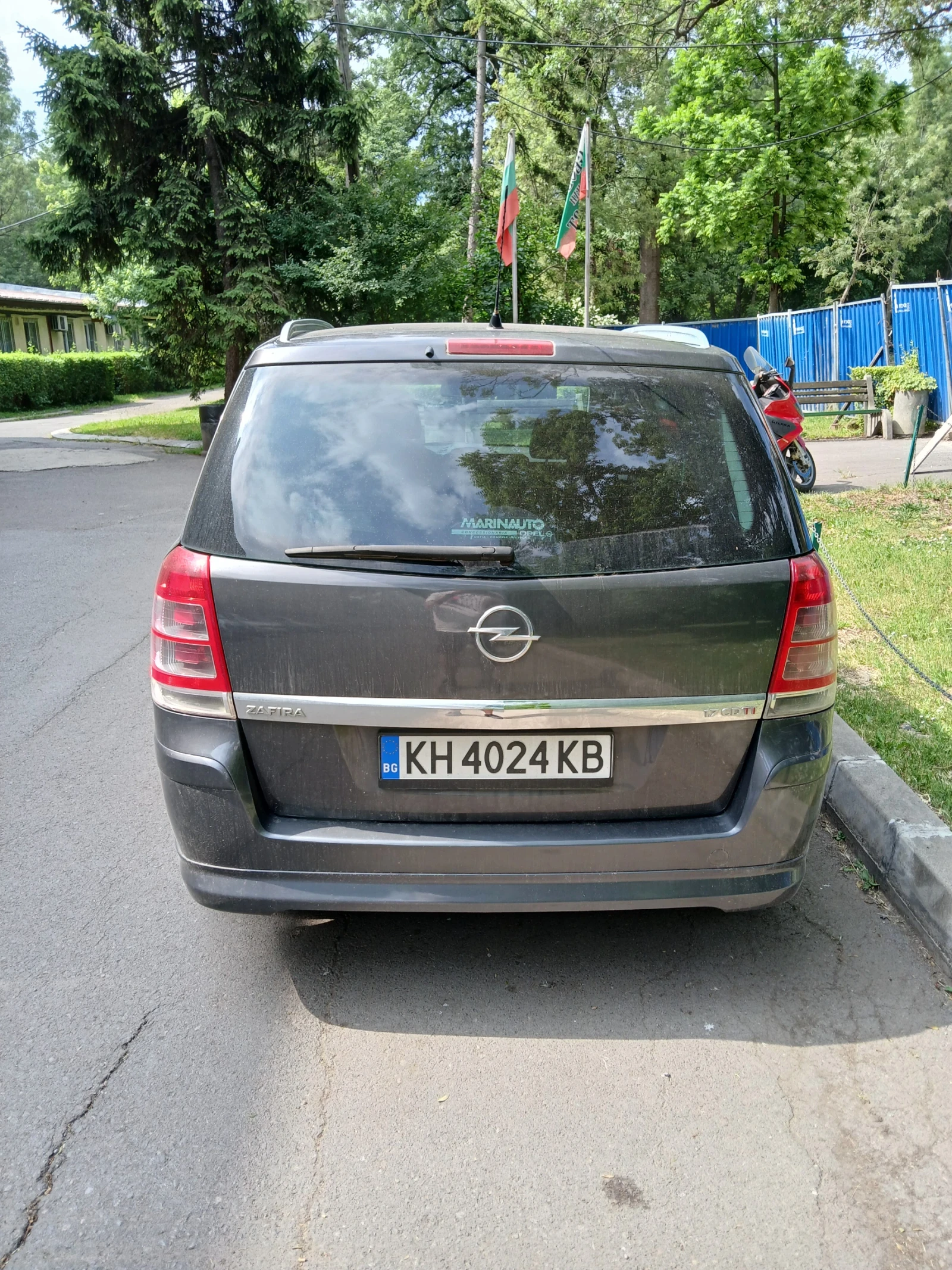 Opel Zafira, снимка 4 - Автомобили и джипове - 56626218