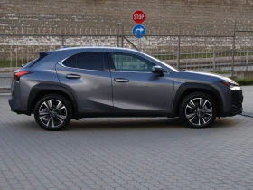 Lexus UX 250h КОЖЕН САЛОН/ПОДГРЕВ/LED+ BIXEN/КАМЕРА/ЕЛ.БАГАЖНИК/, снимка 9