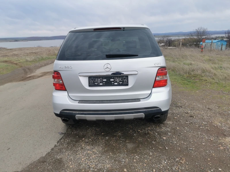 Mercedes-Benz ML 280 НА ПРУЖИНИ, снимка 5 - Автомобили и джипове - 48080773