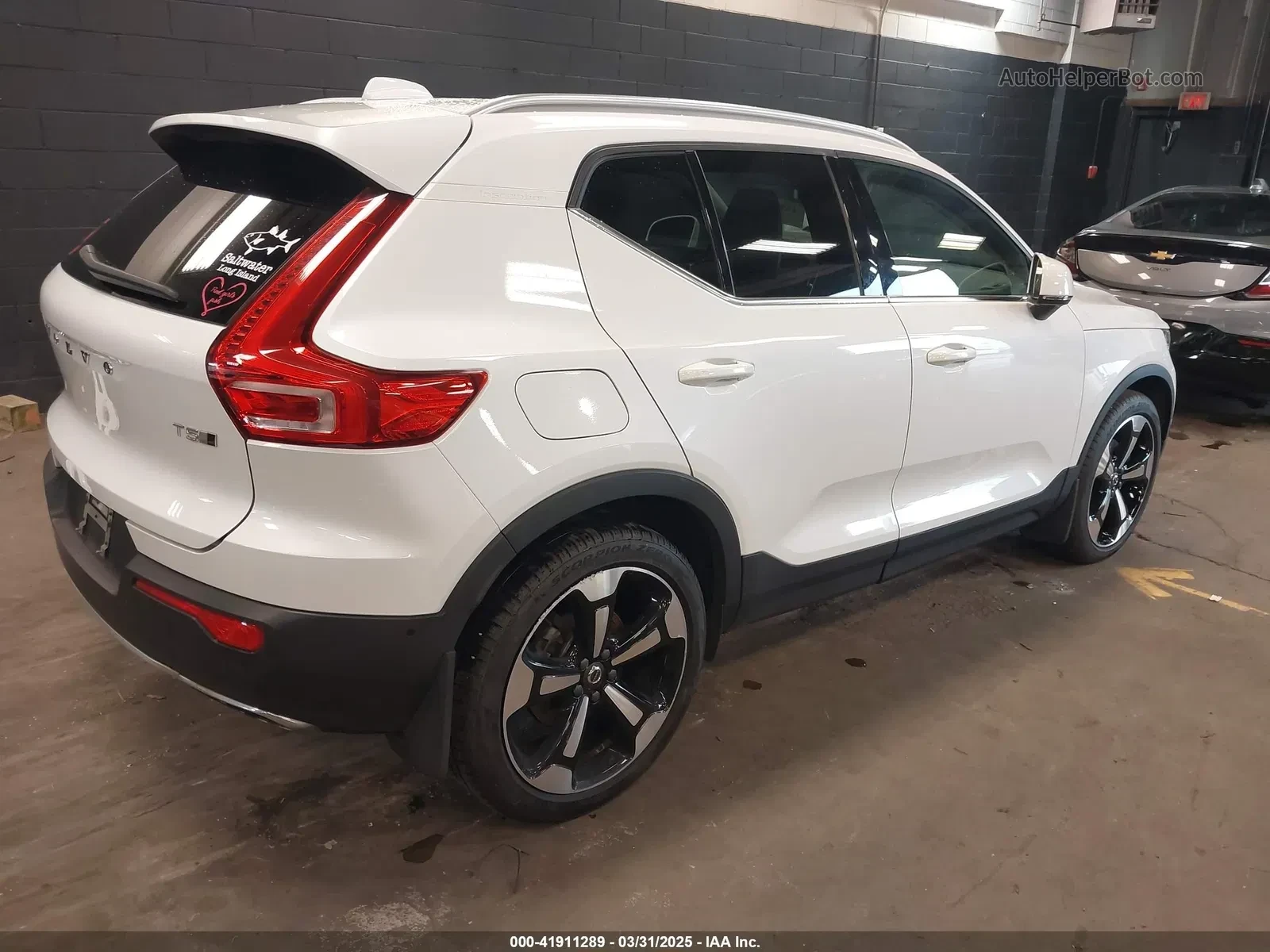 Volvo XC40  - изображение 6