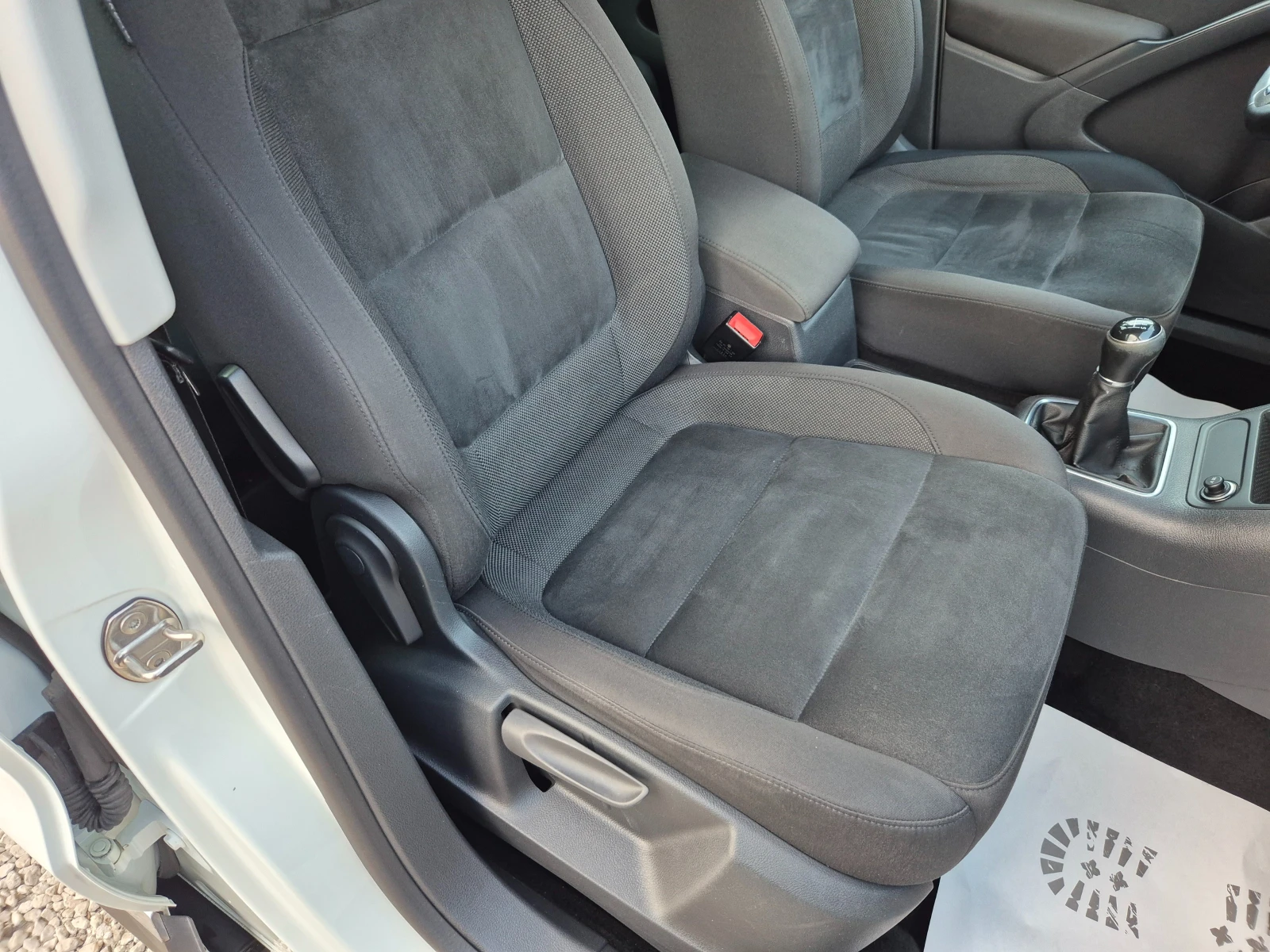 VW Tiguan 2.0TDI Highline | Mobile.bg — изображение 14