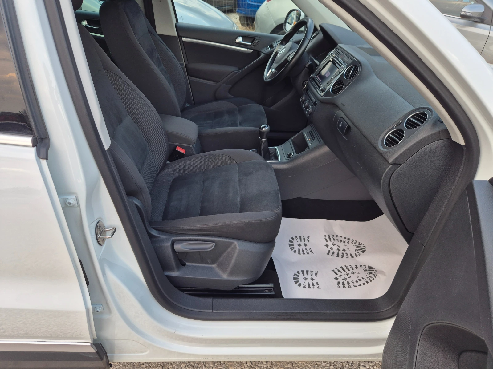 VW Tiguan 2.0TDI Highline | Mobile.bg — изображение 13