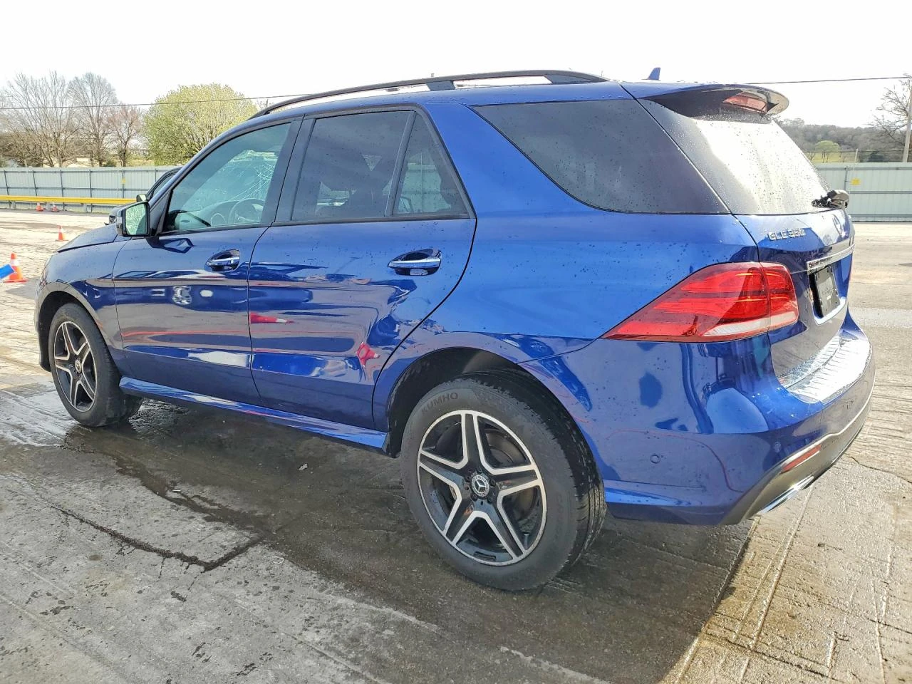 Mercedes-Benz GLE 350 4MATIC AMG PKG| HARMAN/KARDON| KEYLESS| 360| , снимка 4 - Автомобили и джипове - 53979524