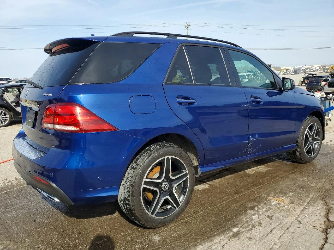 Mercedes-Benz GLE 350 4MATIC AMG PKG| HARMAN/KARDON| KEYLESS| 360| , снимка 5 - Автомобили и джипове - 53979524