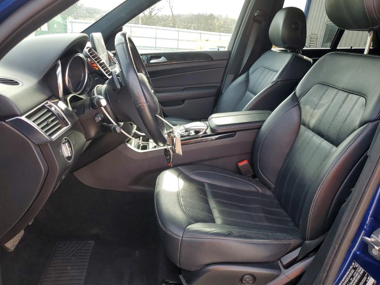 Mercedes-Benz GLE 350 4MATIC AMG PKG| HARMAN/KARDON| KEYLESS| 360| , снимка 7 - Автомобили и джипове - 53979524