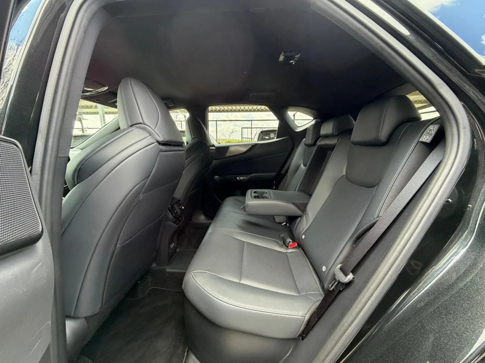 Lexus NX 450 + /F Sport/360Camera/HUD/С гаранция Relax+ HHC, снимка 14 - Автомобили и джипове - 54157821