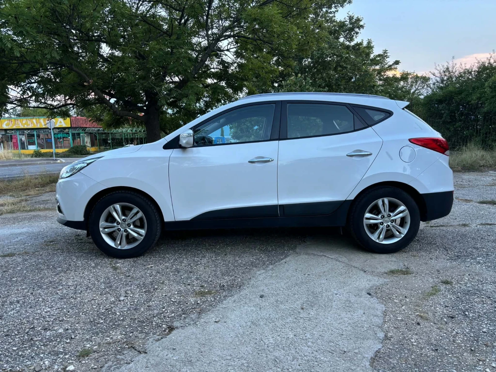 Hyundai IX35, снимка 8 - Автомобили и джипове - 55354454