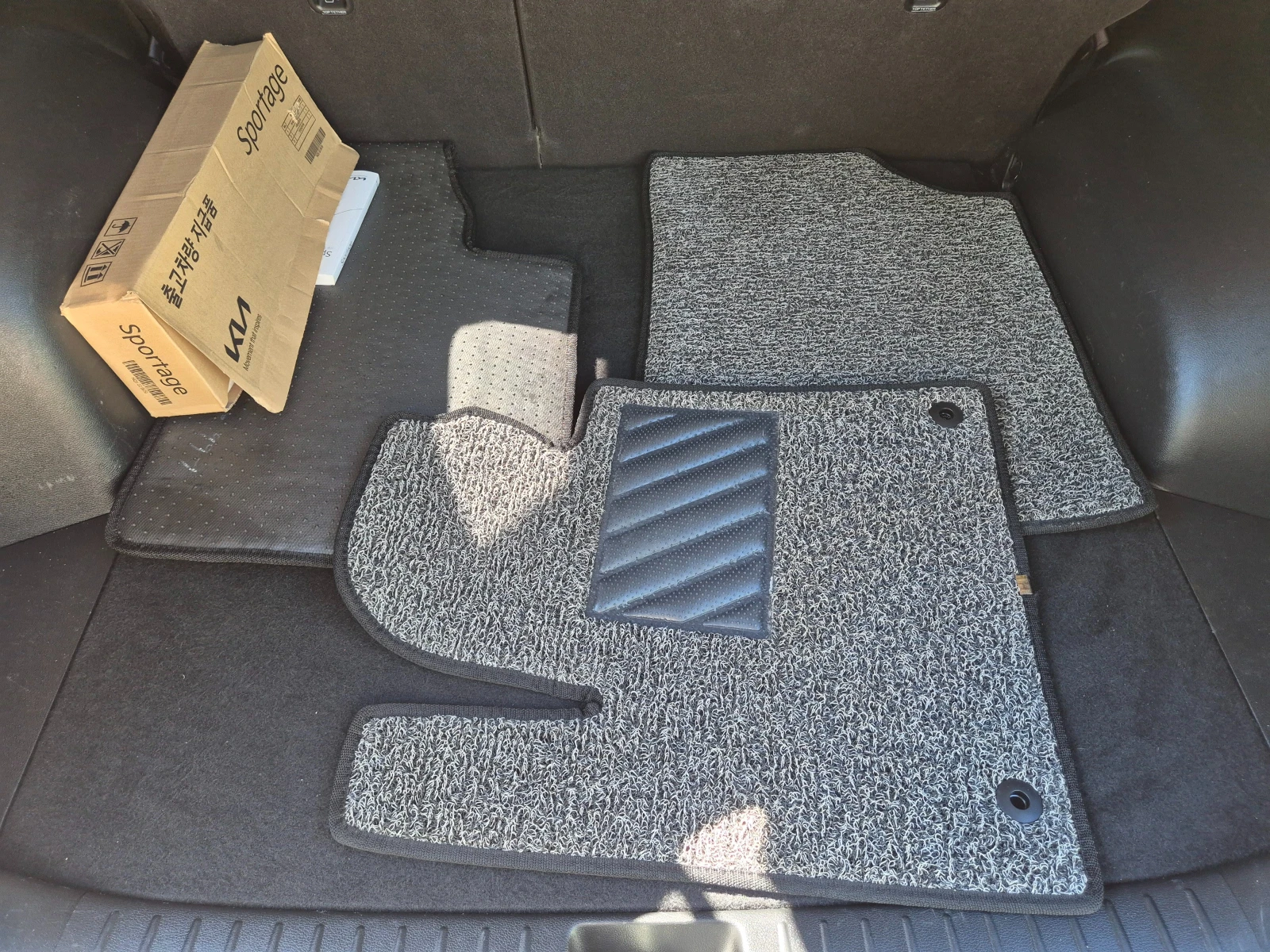 Kia Sportage 2.0 CRDI 4Х2 - Наличен в БГ, снимка 15 - Автомобили и джипове - 55976462