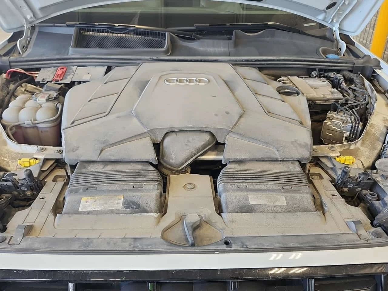 Audi Q7 * 55 Tfsi Quattro Technik * CARFAX * , снимка 17 - Автомобили и джипове - 56169271