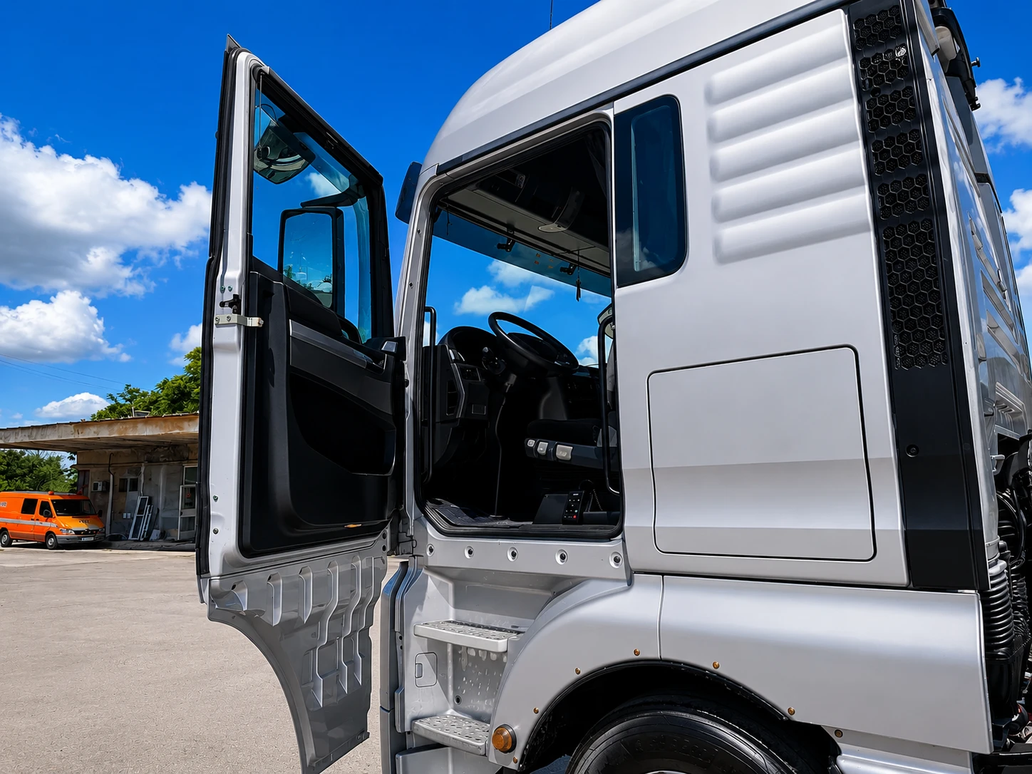 Man Tgx 440 / RETARDER / EURO 6 / ТАХОГРАФ / ОБСЛУЖЕН, снимка 6 - Камиони - 54848862