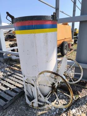 Допълнително оборудване Друг вид Кюбел за бетон