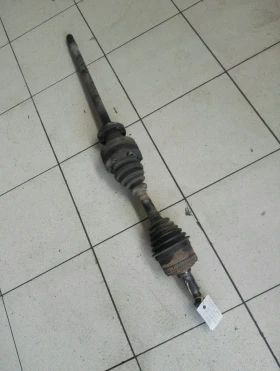 полуоска предна дясна Мерцедес Вито 2.2цди 00г. автомат