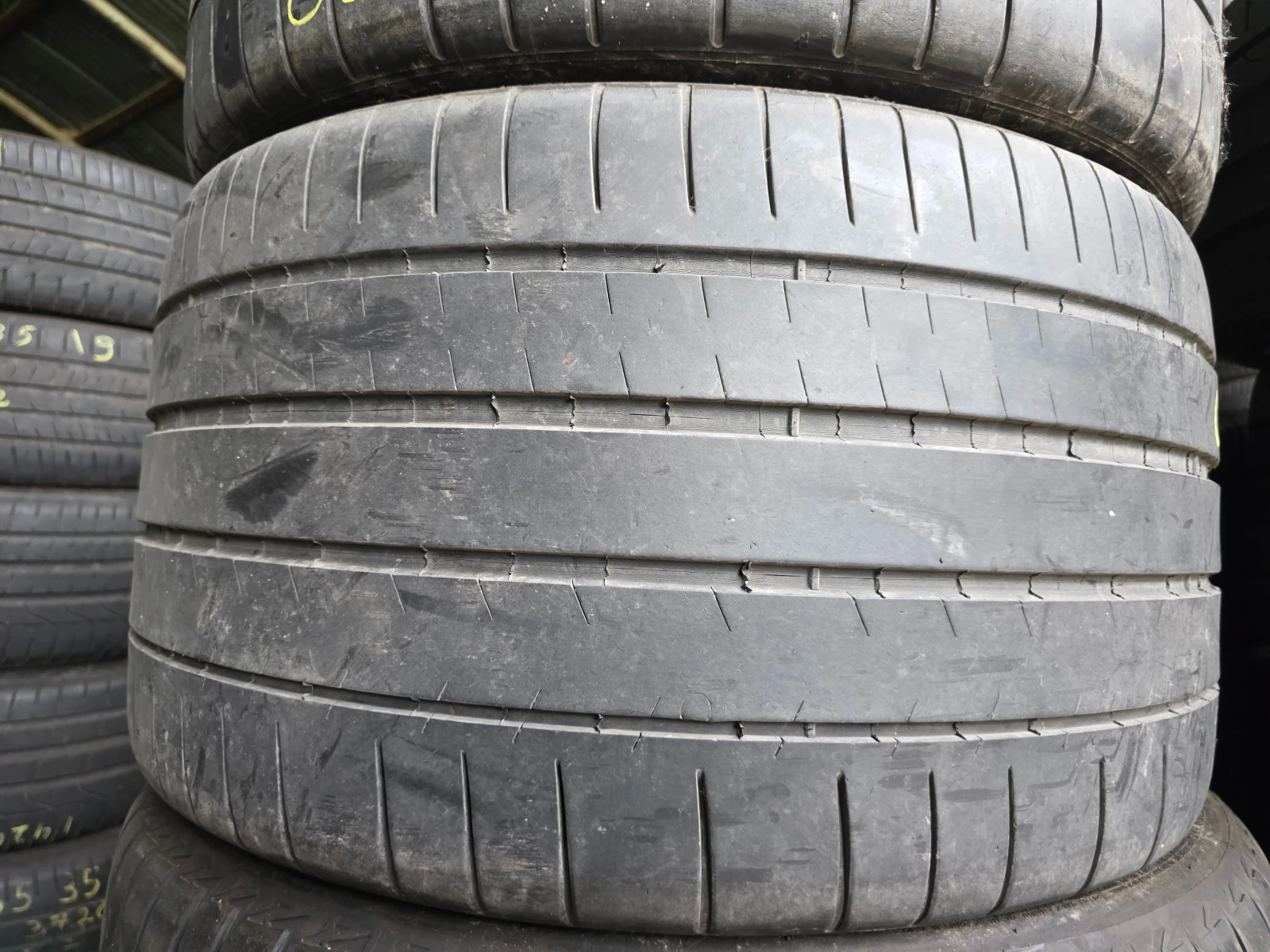 Гуми Летни 295/30R19, снимка 2 - Гуми и джанти - 55497185