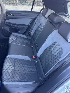 VW Golf 8 R-Line, снимка 11 - Автомобили и джипове - 53649061